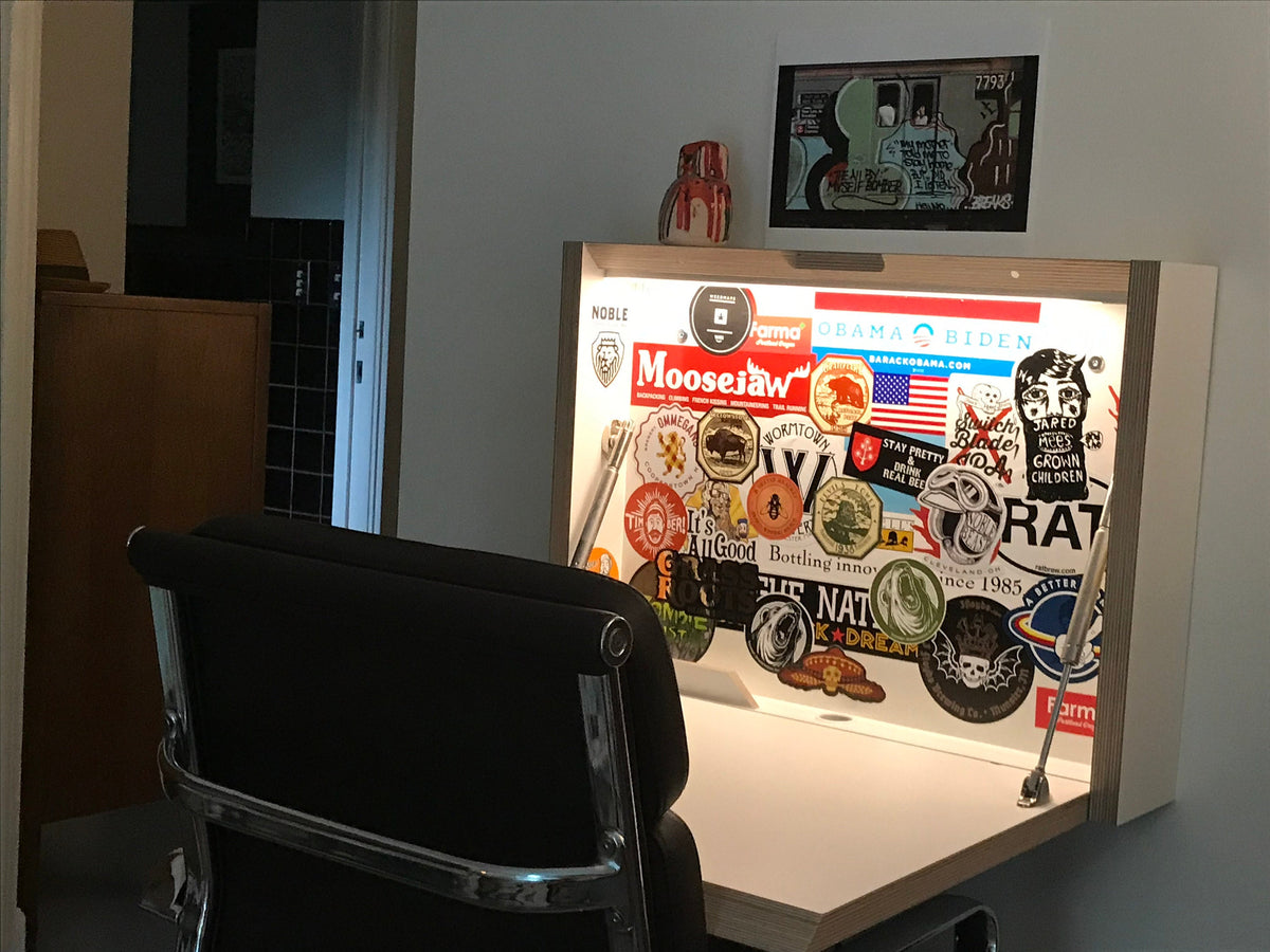 Photo client – Compact – Bureau rétractable