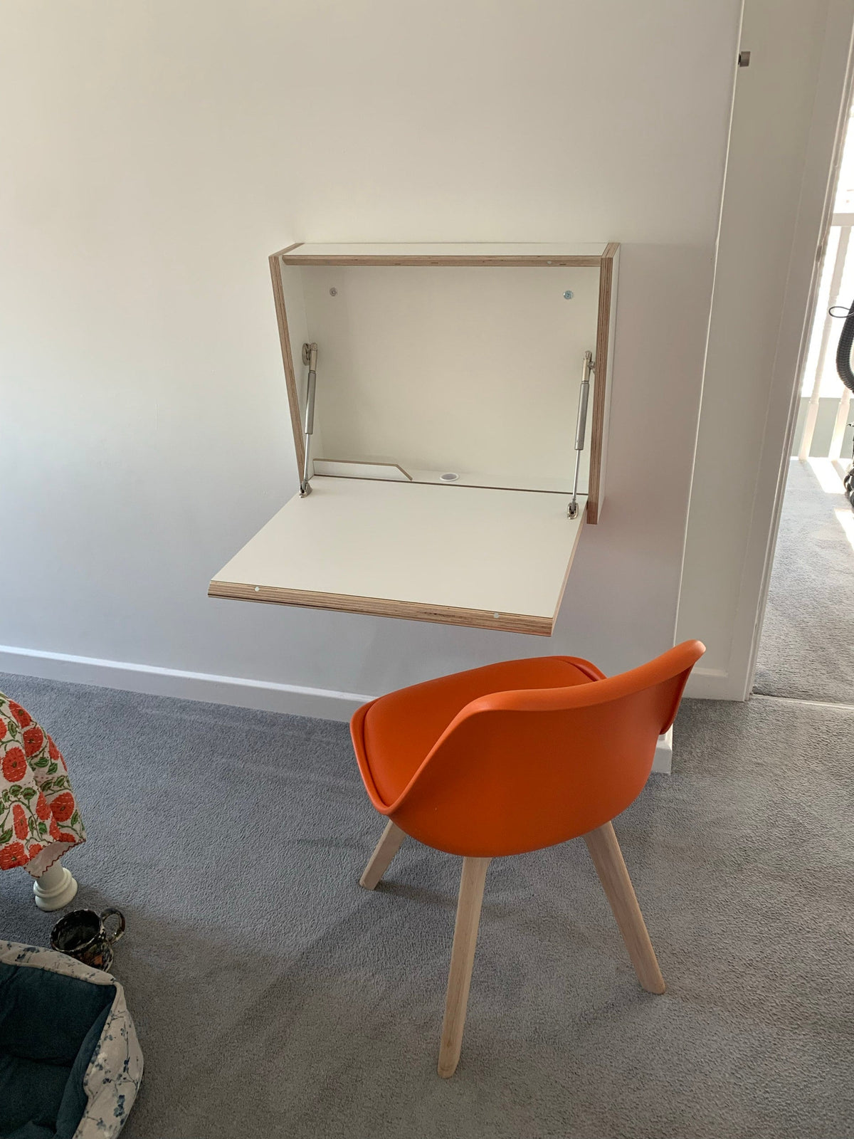 Photo client – Compact – Bureau rétractable