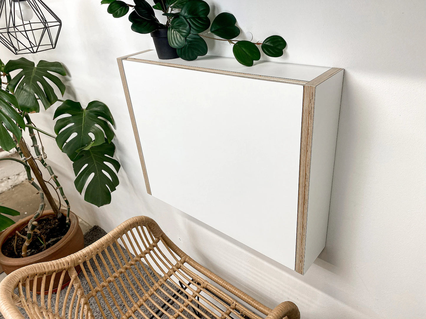 Petit bureau mural pliable avec étagères - Blanc