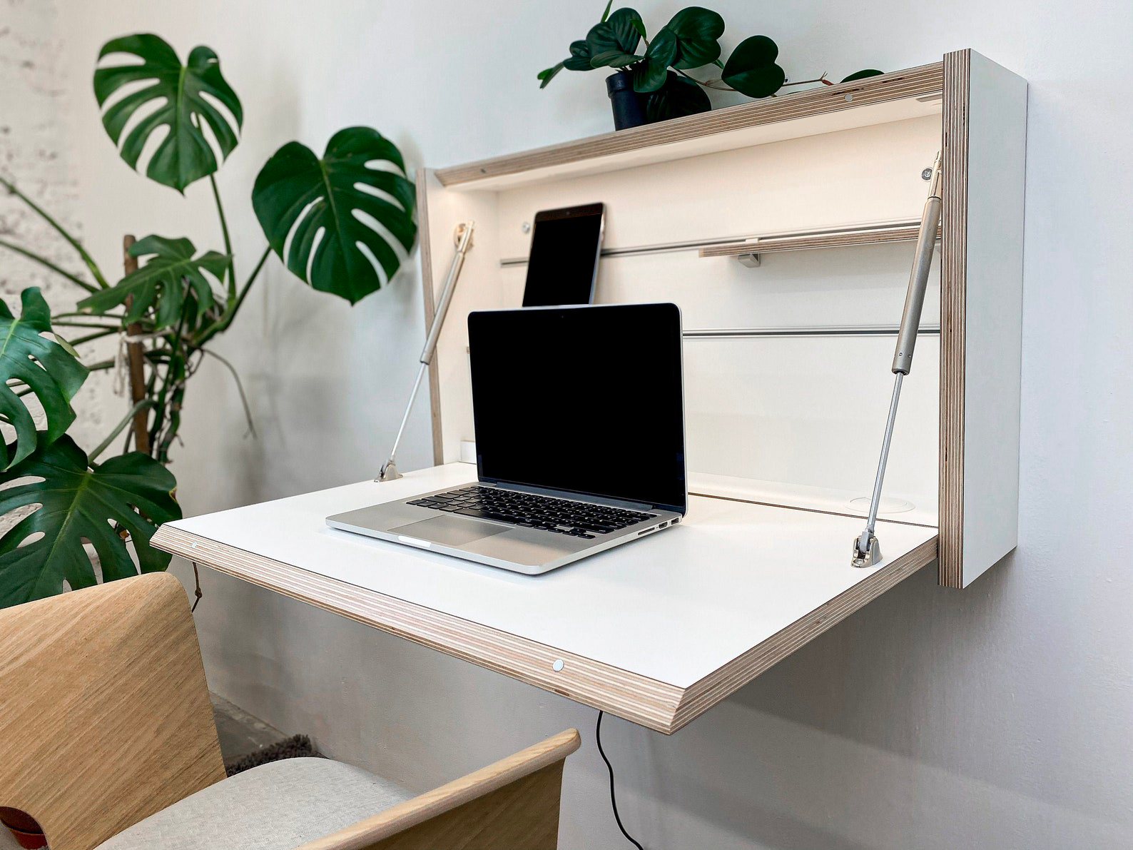 Bureau mural pliable avec étagères - Blanc